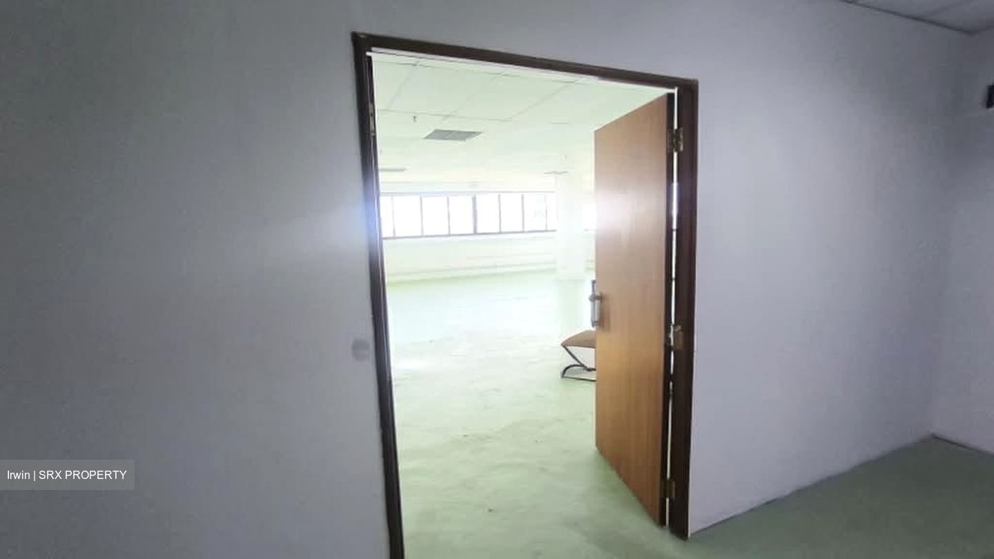 Tong Lee Building Block A (D13), Factory #581880331